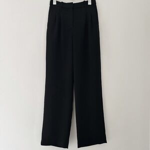 Aritzia Wilfred Black Effortless Pant